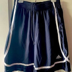 Mens XLarge Adidas Shorts. Great shape
